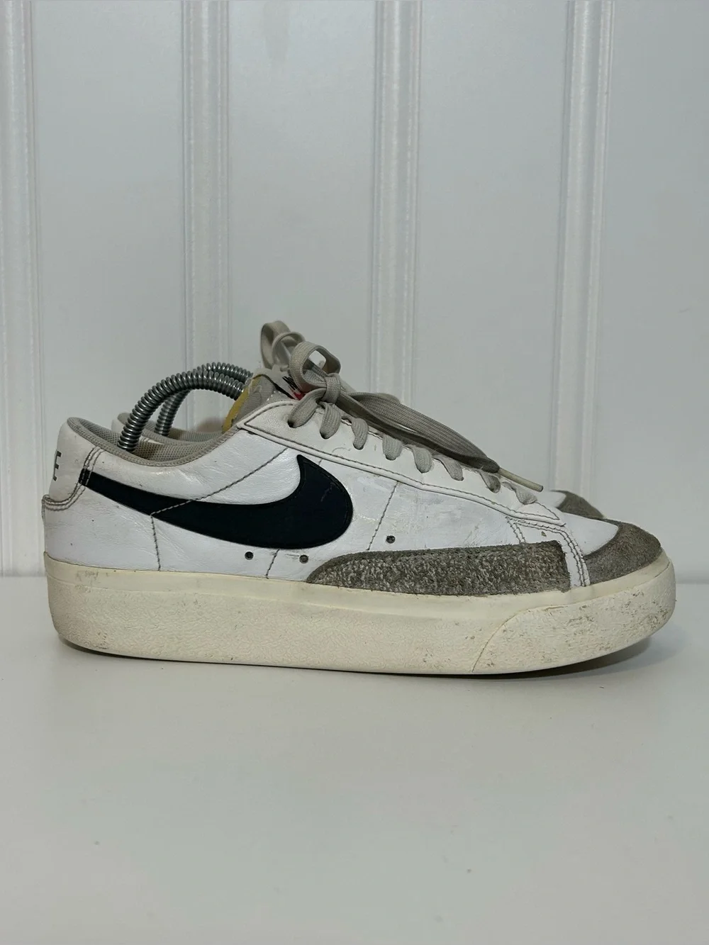 Nike blazer low 77 platform white black